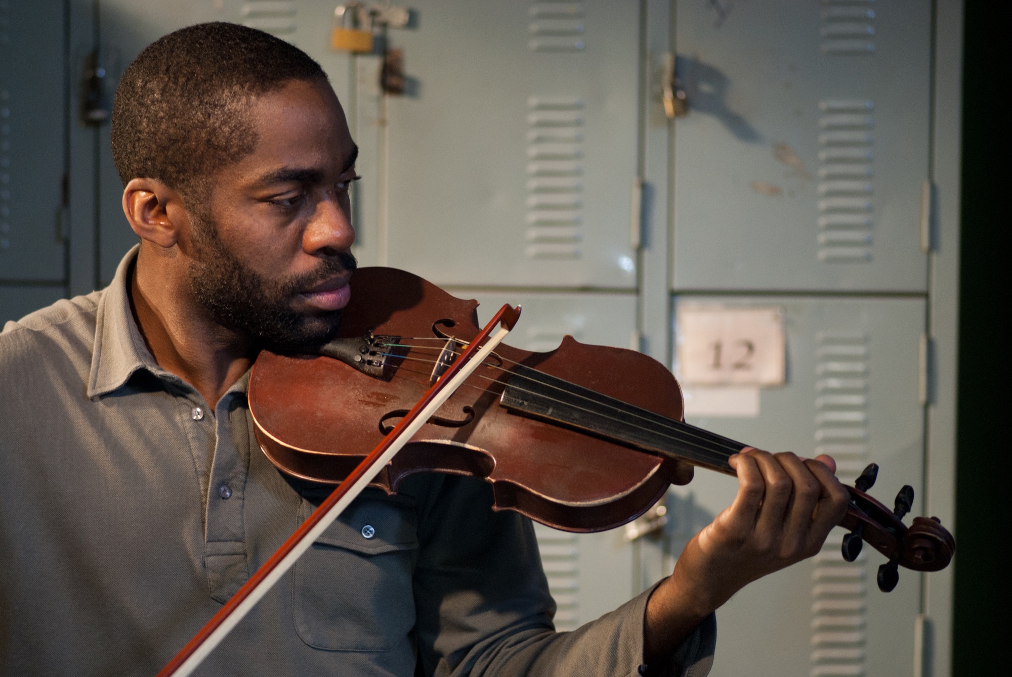 Jogar xadrez ou tocar violino não vai fazer teu filho mais inteligente